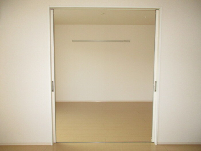 リビングタウン南花島 Ｂの独立洗面台|洗髪洗面化粧台