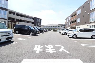 【設備】 | リシェス Ⅰ | 室内物干し