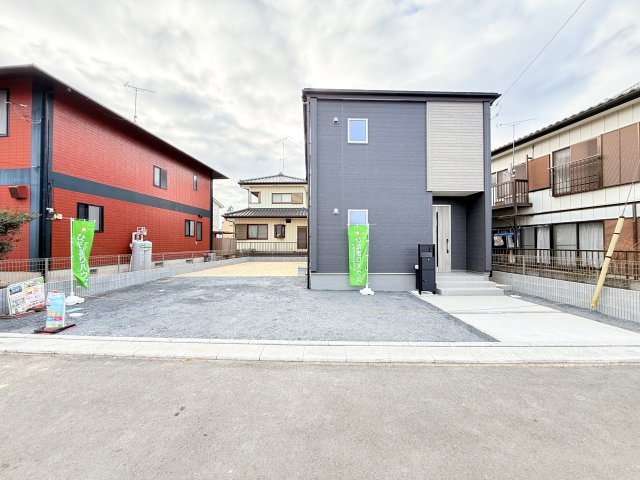 笠間市吉岡第1　新築戸建て　1号棟の駐車場|カースペース並列2台可能♪庭付き！