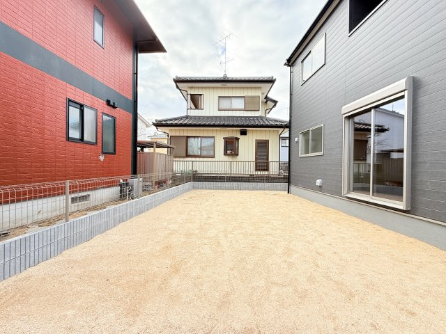 笠間市吉岡第1　新築戸建て　1号棟の庭|カースペース並列2台可能♪庭付き！