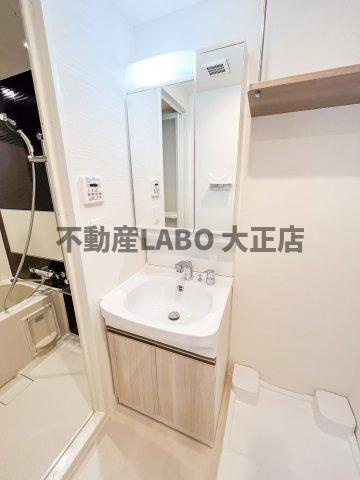 レジュールアッシュアーバンイールの洗面所