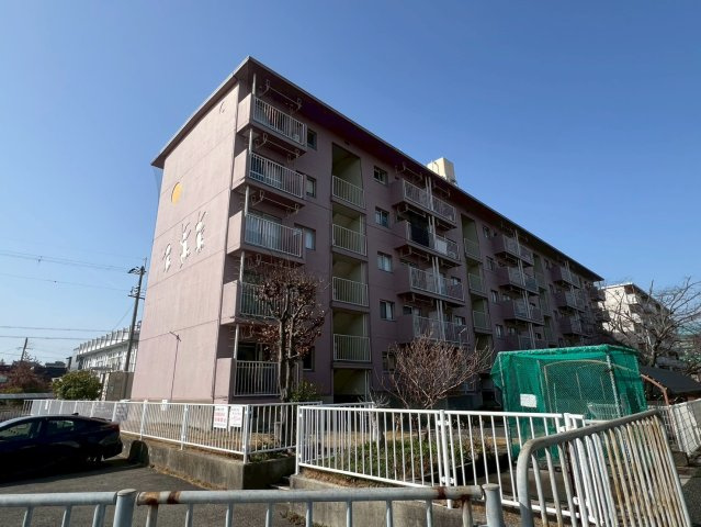 厚生年金住宅　C棟の外観