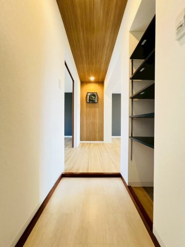 厚生年金住宅　C棟の玄関