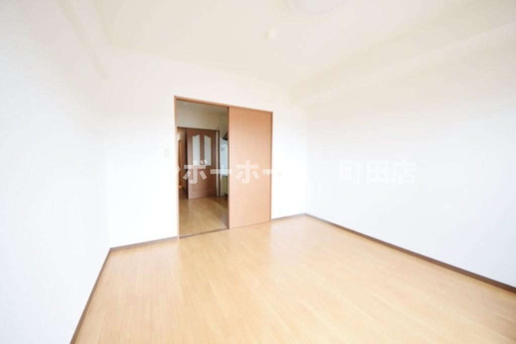 シャンゼリゼ高根※初期費用分割後払いサービス利用可能物件の居間・リビング