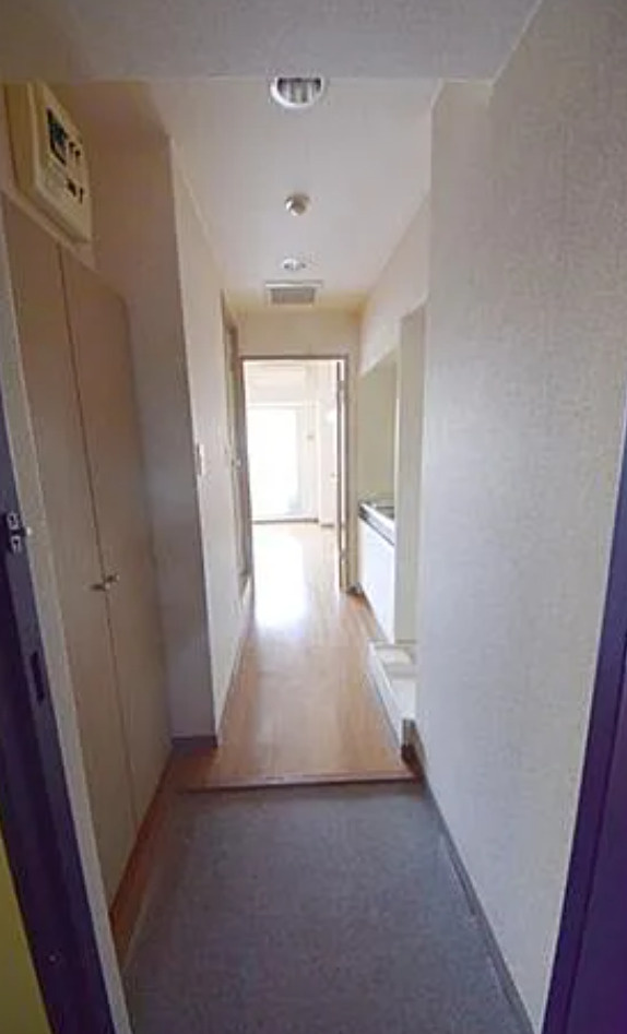 キャメロットの玄関|※別室参考写真です。