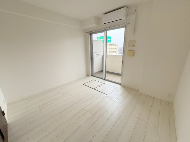 スプランディッド新大阪DUEの寝室