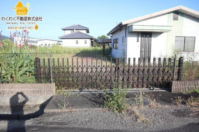 診療所の前面道路含む現地写真|2023年4月撮影