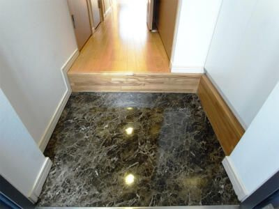 リブリ・Ｆｉｏｎａの玄関