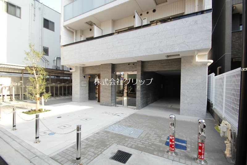 マークス横浜橋通りのエントランス