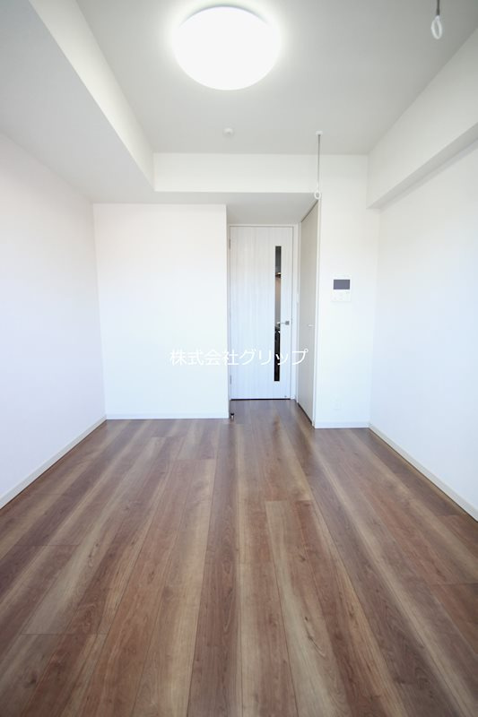 マークス横浜橋通りの居間・リビング