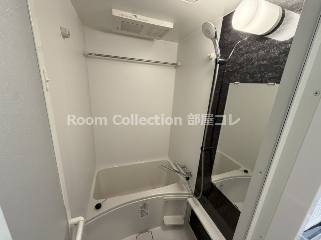 エスリード栄 THE PARKの浴室|同シリーズイメージ写真
反転色違い
現況と異なる場合現況優先