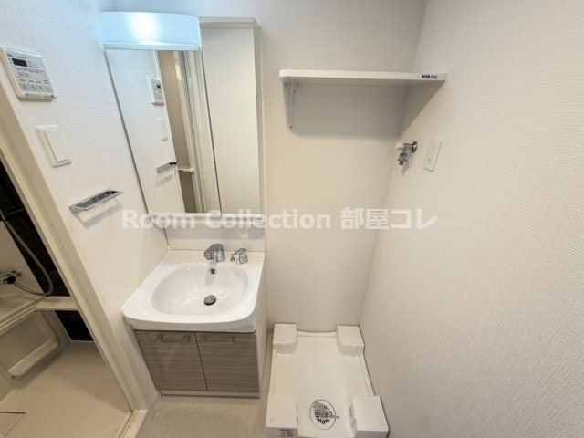 エスリード栄 THE PARKの洗面所|同シリーズイメージ写真
反転色違い
現況と異なる場合現況優先