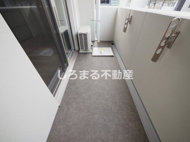 アーバネックス東梅田のバルコニー