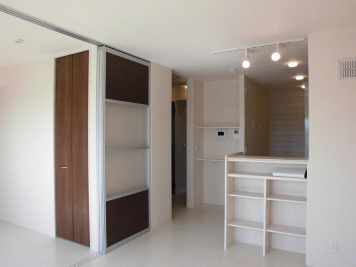 グリーンサイトおおたかの居間・リビング|リビング