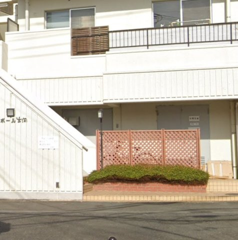 川崎市多摩区長沢１丁目の賃貸マンションのエントランス