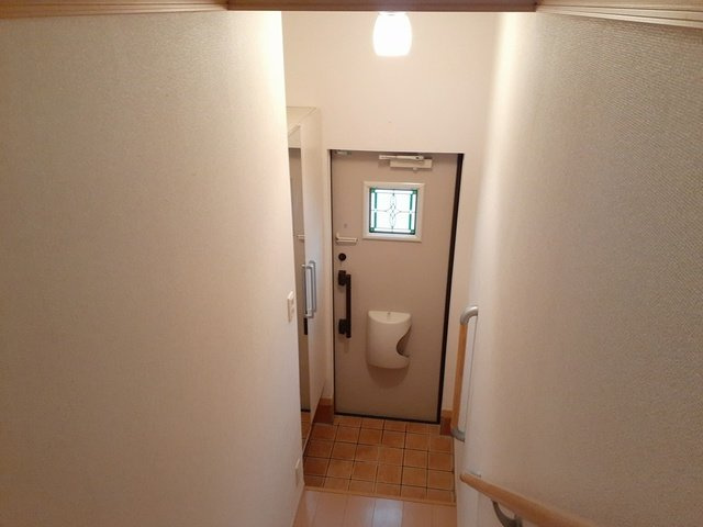 ゼフィール　Ｂの玄関|きれいな玄関です