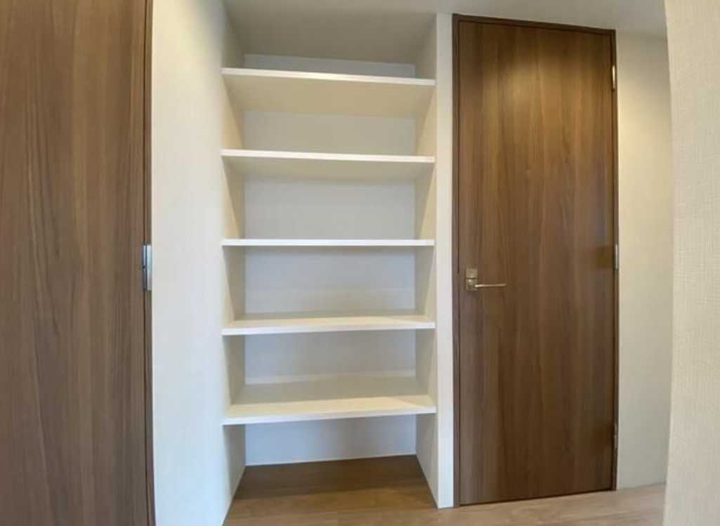 エクサム三軒茶屋Ⅱ　最上階　デザイナーズ　築浅の収納