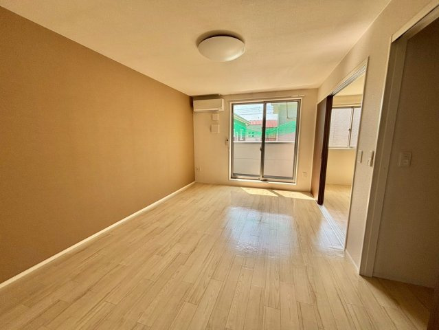 ロココハイムSの居間・リビング