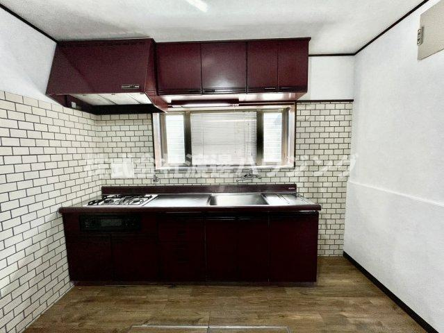 苦楽園一番町貸家のキッチン