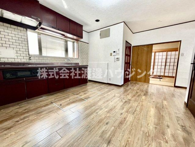 苦楽園一番町貸家の居間・リビング