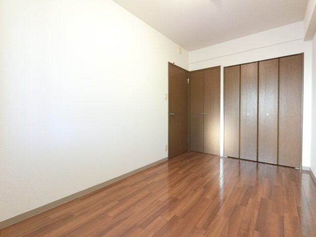 市川市大洲３丁目の賃貸マンションの洋室