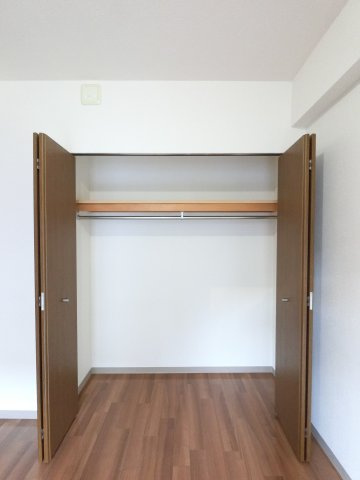 市川市大洲３丁目の賃貸マンションの収納|同建築会社施工例になります。