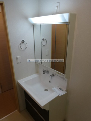 【洗面所】 | シュヴァル・マラン