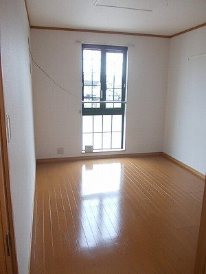 アディｙｏｕのその他共用部分|明るい室内です