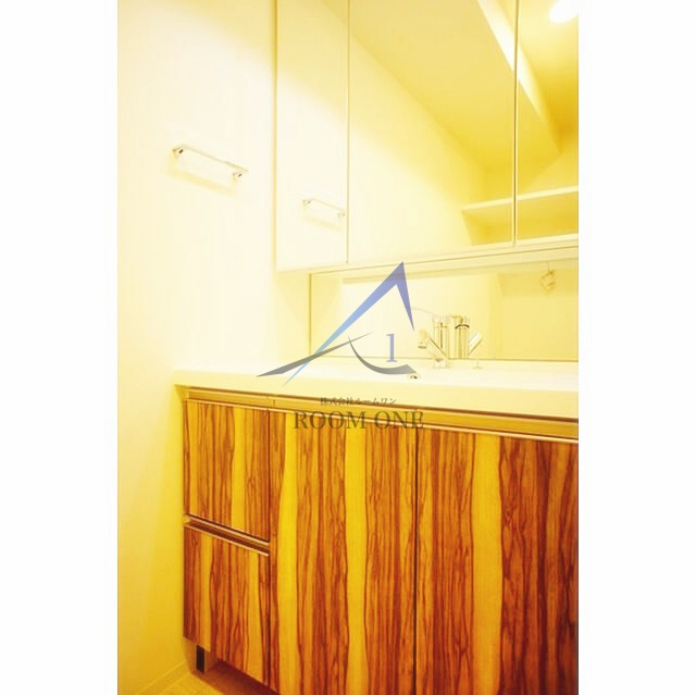 ＬＵＣＵＬＩＡ　ＣＯＵＲＴの洗面所|洗面台です。