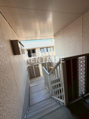 ベルクローバー B棟のロビー