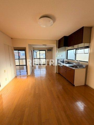 ベルクローバー B棟の居間・リビング