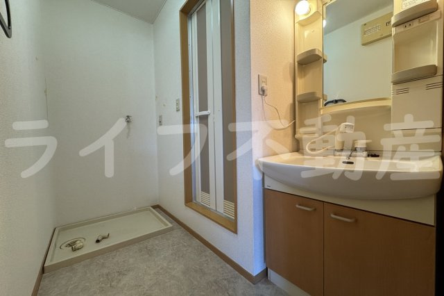 メゾンニュー池島 Cの内装|過ごしやすい室内です