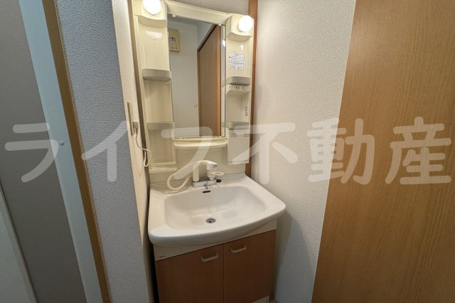 メゾンニュー池島 Cの独立洗面台|独立洗面台です