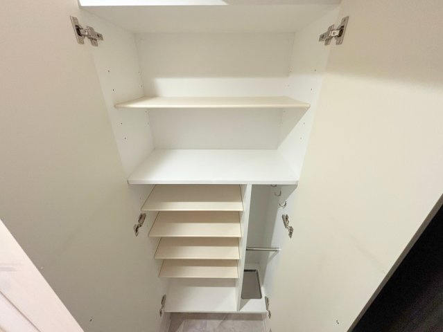 エムブイインプ新大阪の収納