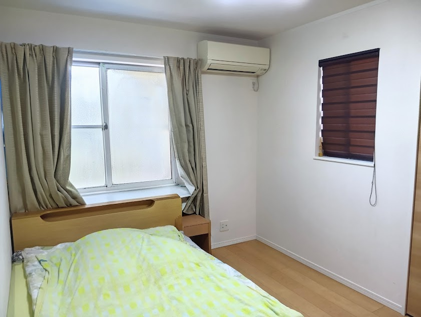 売中古戸建　静岡市葵区城北２丁目の洋室|２階洋室A：6帖。収納もあります。