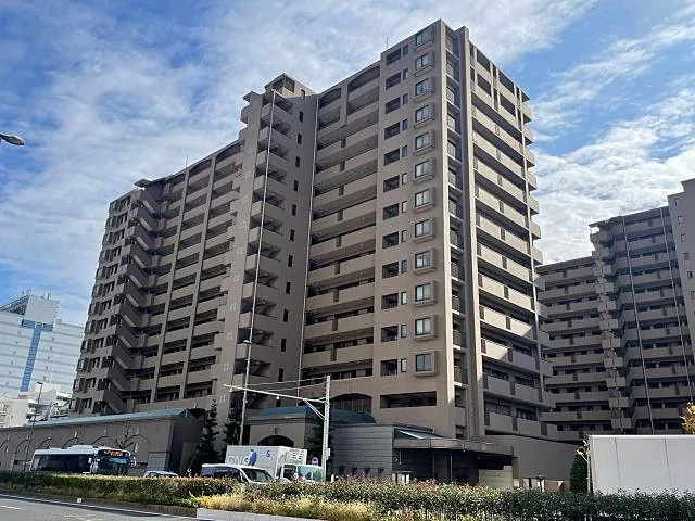 コスモシティ神戸本山の外観