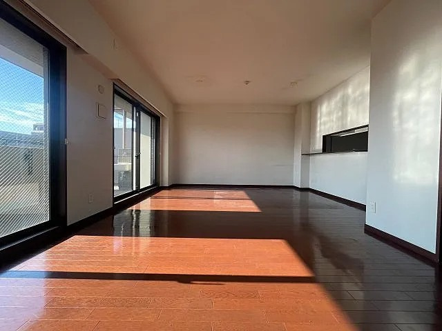 コスモシティ神戸本山の居間・リビング