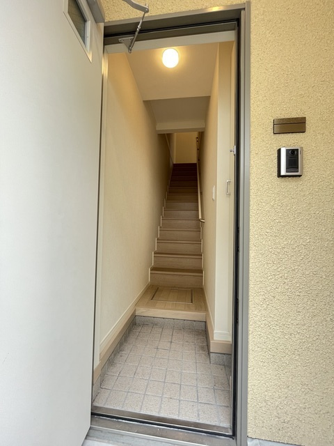 クラウディア木ノ下の玄関