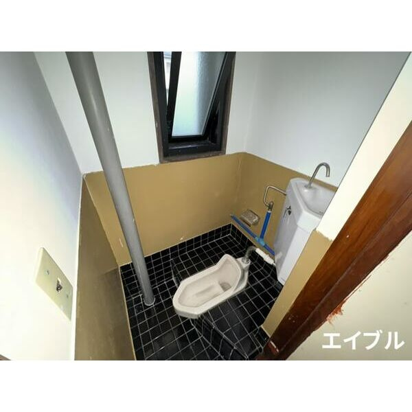 津川アパートのトイレ