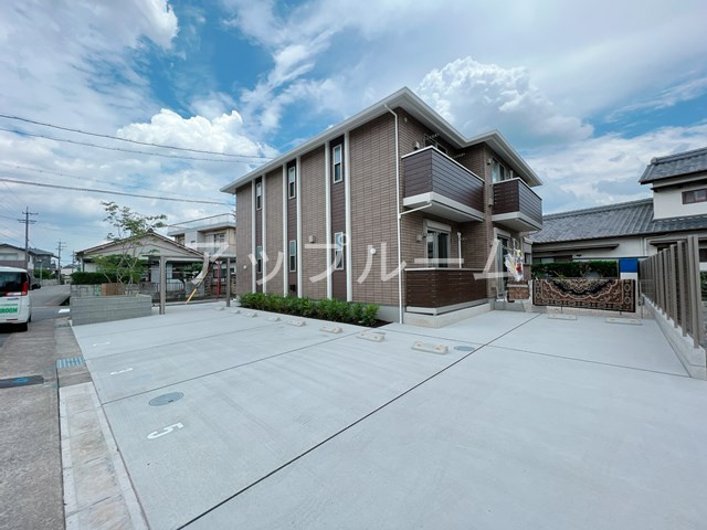 フォレストメゾン如意 A棟の駐車場