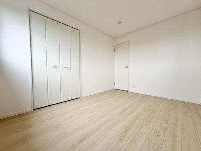 【洋室】 | 神栖市知手5号棟 | 即日のご見学も可能です。お気軽に0476-37-3888までお問合せ下さい。