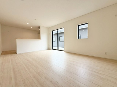【居間・リビング】 | 神栖市知手5号棟 | 即日のご見学も可能です。お気軽に0476-37-3888までお問合せ下さい。