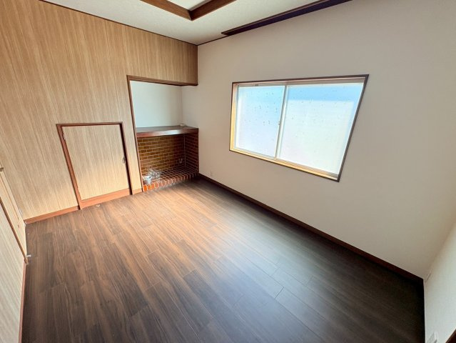 篠原本町1丁目貸家の居間・リビング
