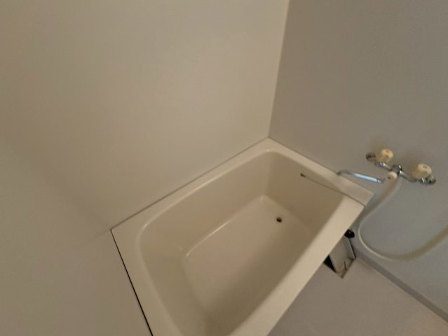 ビラ御影の浴室