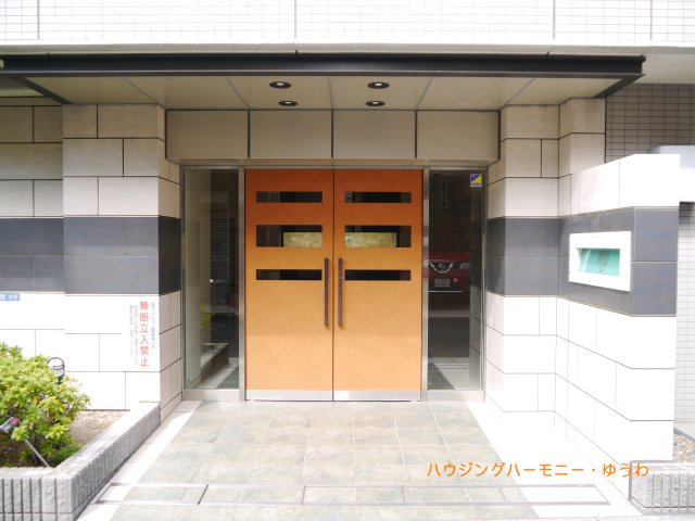 【エントランス】 | 日神デュオステージ王子 | 清廉とされたエントランスになっています。
