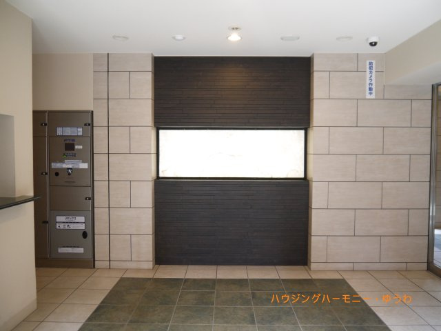 【その他共用部分】 | 日神デュオステージ王子 | 清潔感と歓迎感があるエントランスホールとなります。