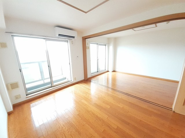 プルミエール・クラスⅢＢの居間・リビング|居室・リビング