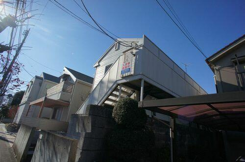 世田谷区上祖師谷1丁目のアパートの画像