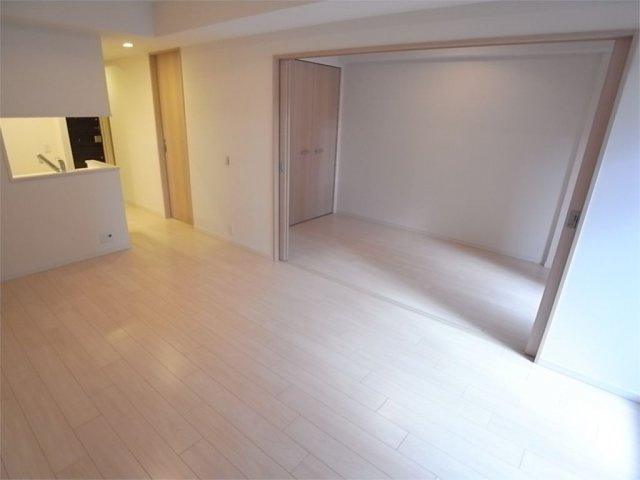 ワコーレ神戸三宮マスターズレジデンスの居間・リビング