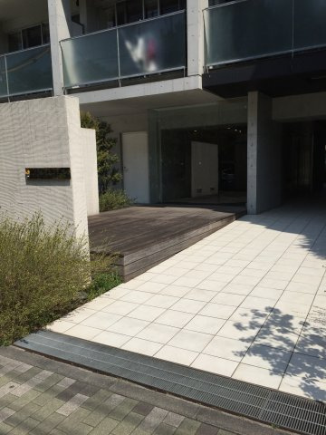 アネーロ木場公園のエントランス